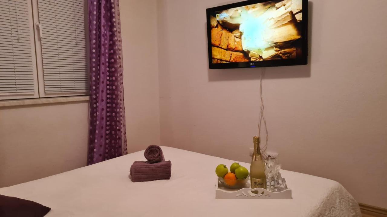 Villa Bubica- Cozy Holiday Home In Rural Area With Pool Stankovci  Eksteriør billede
