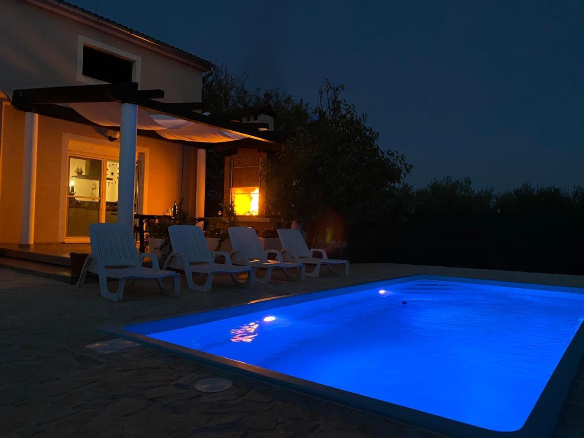 Villa Bubica- Cozy Holiday Home In Rural Area With Pool Stankovci  Eksteriør billede
